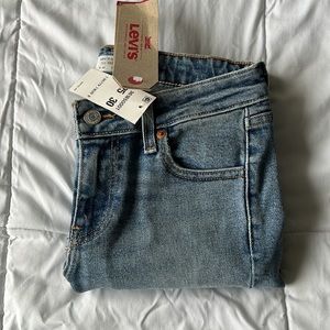 Levi 711 Jeans
